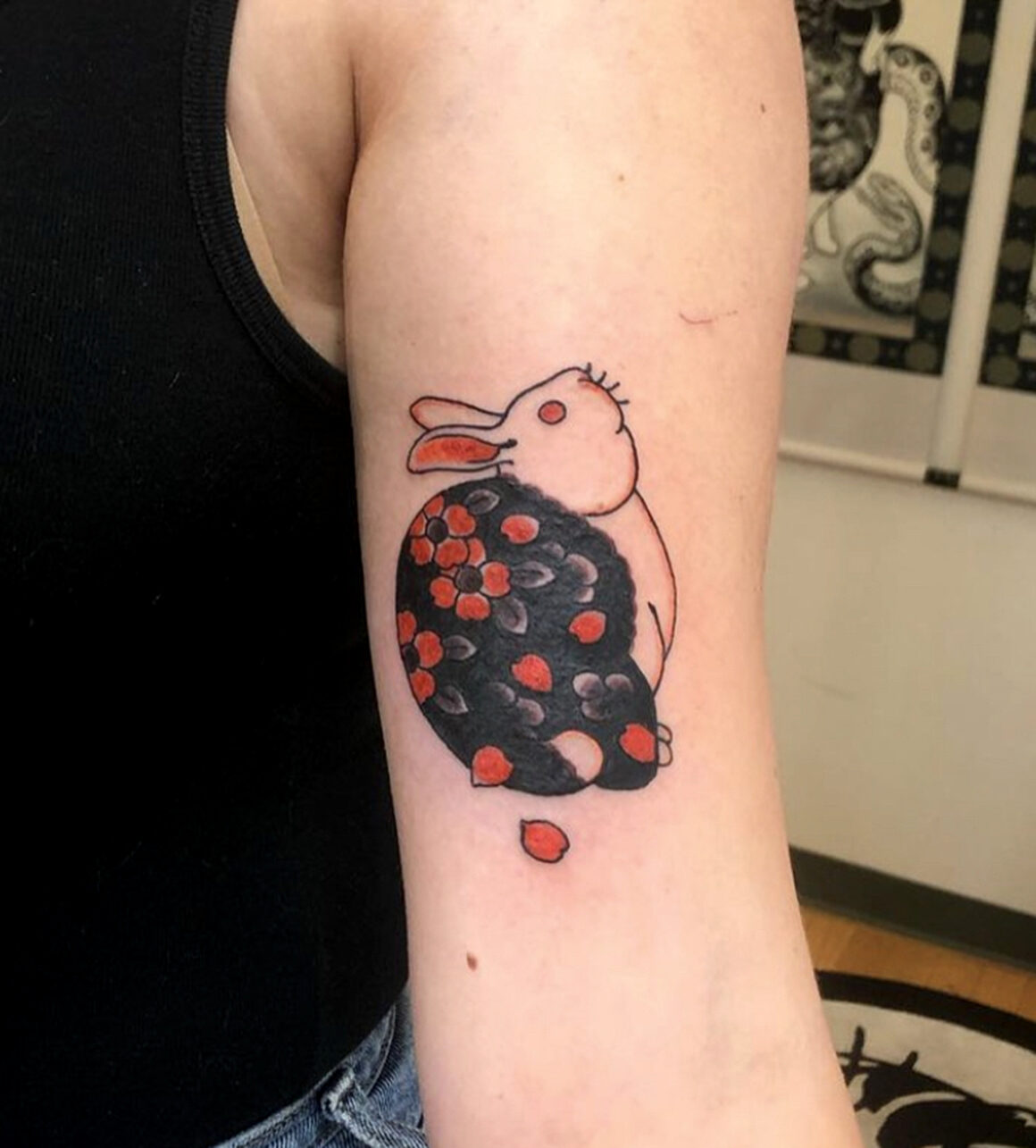 White Rabbit Tattoo Studio NYC on Instagram Japanese waves by  inkypaperclip     tattoo tattoos tattooart illustrative  illustrativetattoos illustrativetattoos fineline
