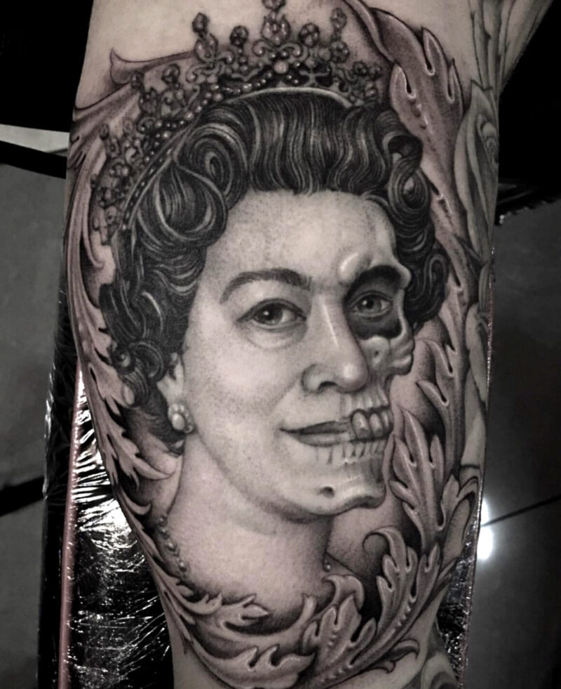 Queen Elizabeth II, a tribute from the tattoo art world - Tattoo Life