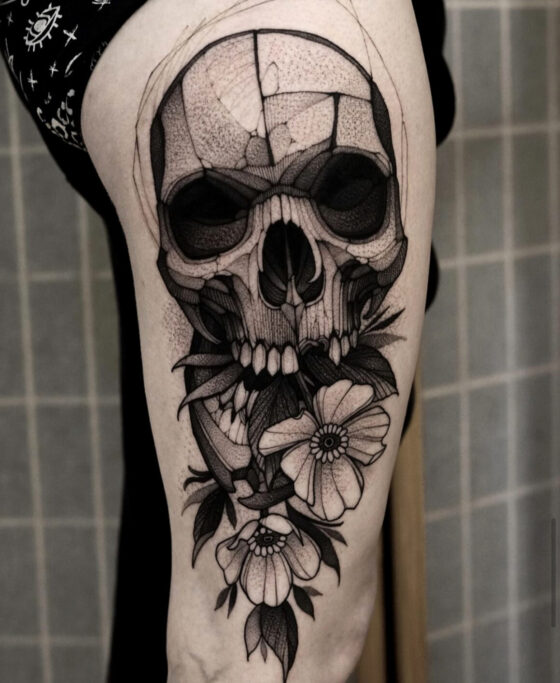 The sophisticated black lines of the Illustrative Dark style - Tattoo Life