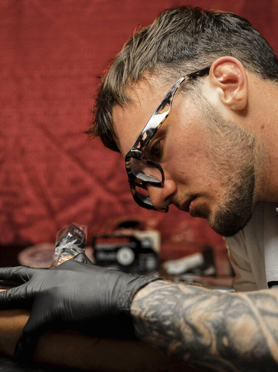 Tattoo artist Jaris Ink, @jaris_ink